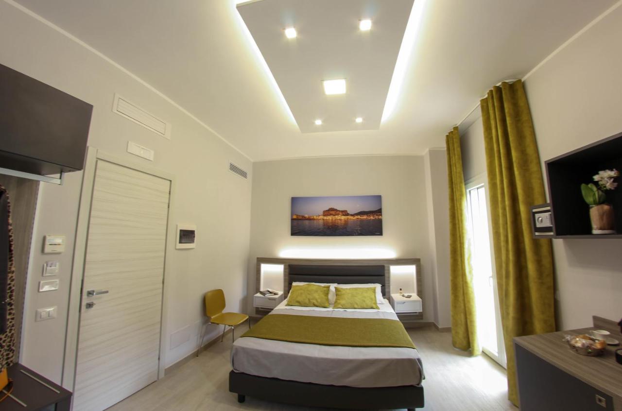 Yeasy Smart Rooms Cefalu Bilik gambar