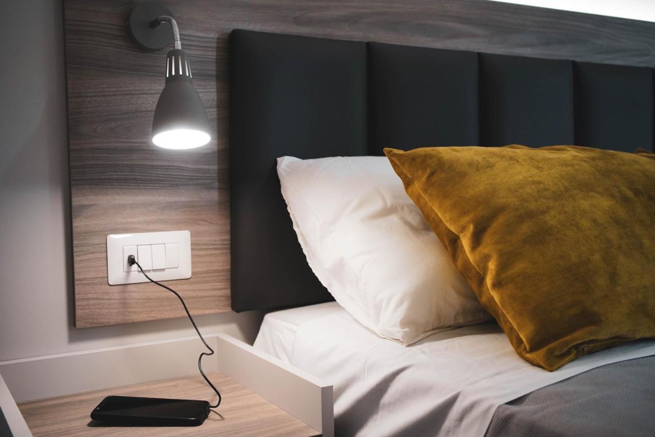 Yeasy Smart Rooms Cefalu Luaran gambar