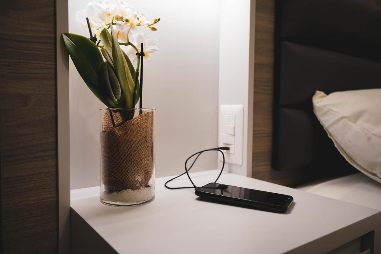 Yeasy Smart Rooms Cefalu Luaran gambar
